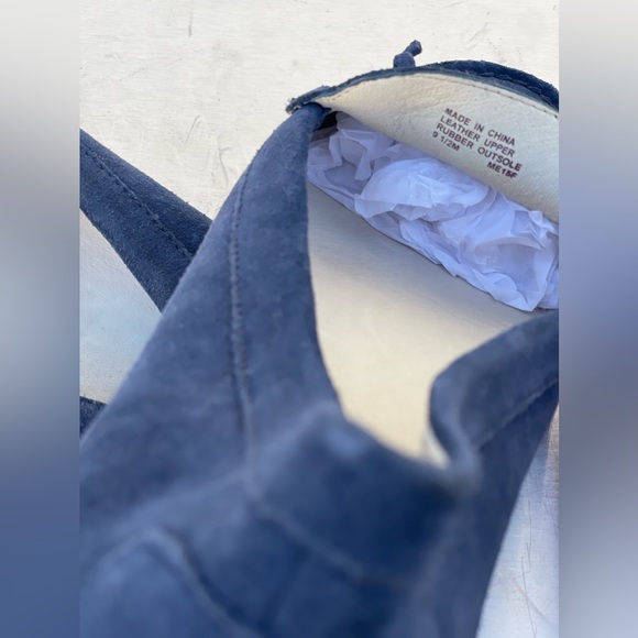 NEW ⭐️ MICHAEL Michael Kors Blue Suede Loafers Size 9.5 Women’s - Picture 3 of 3